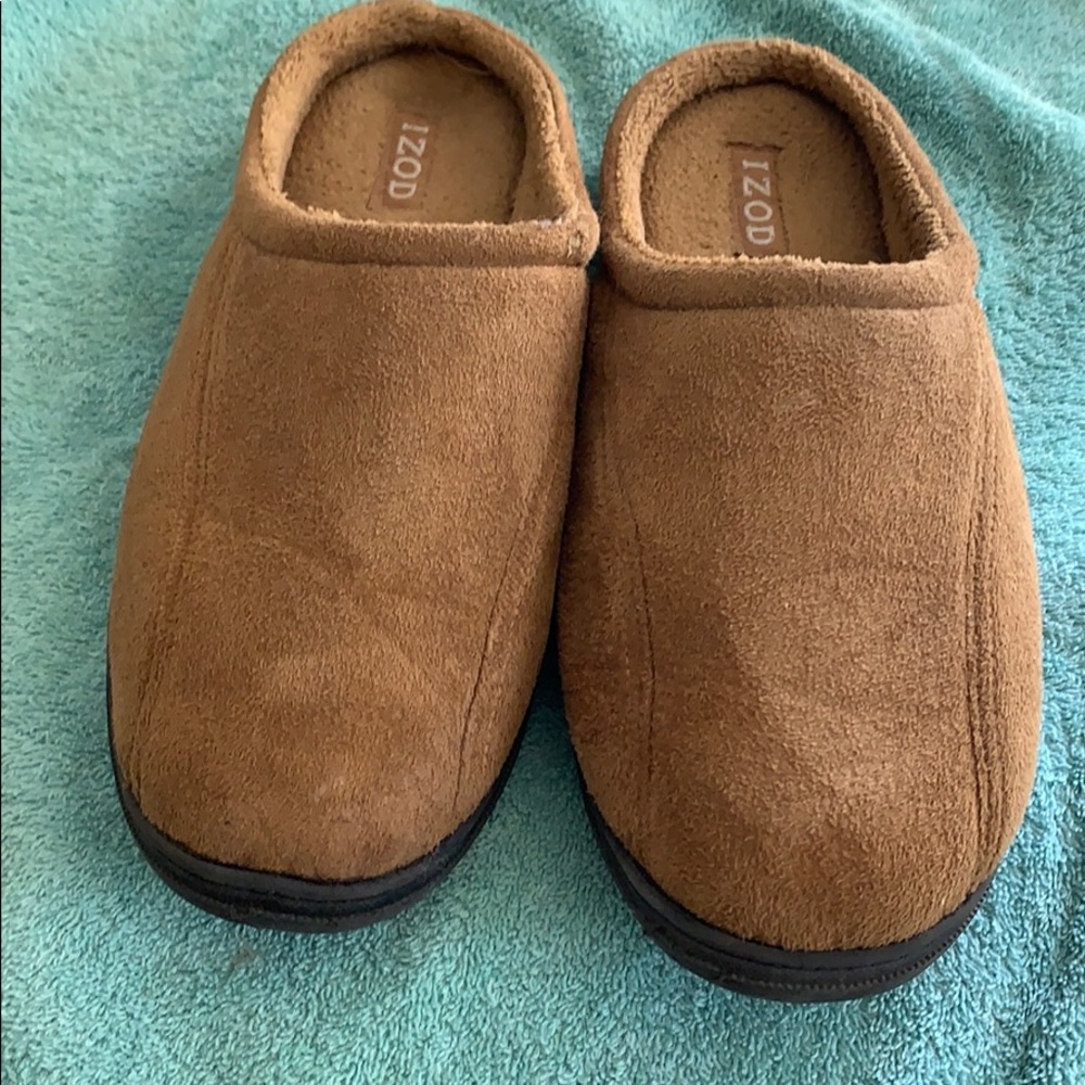 Izod slippers